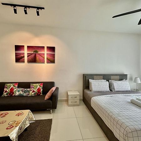 Teega Suites Puteriharbour By Wp Homestay Johor Bahru Exterior foto
