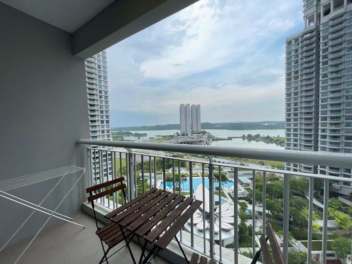 Teega Suites Puteriharbour By Wp Homestay Johor Bahru Exterior foto